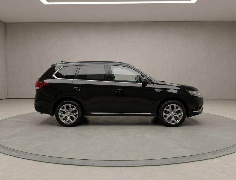 2013 Mitsubishi Outlander G NAVI PACKAGE, photo 3