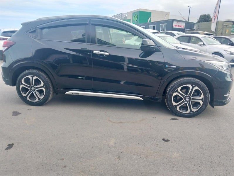 2015 Honda Vezel, photo 2