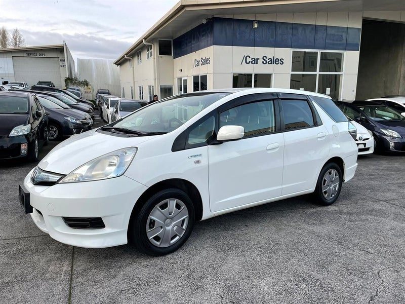 2014 Honda Fit SHUTTLE HYBRID-C, photo 3