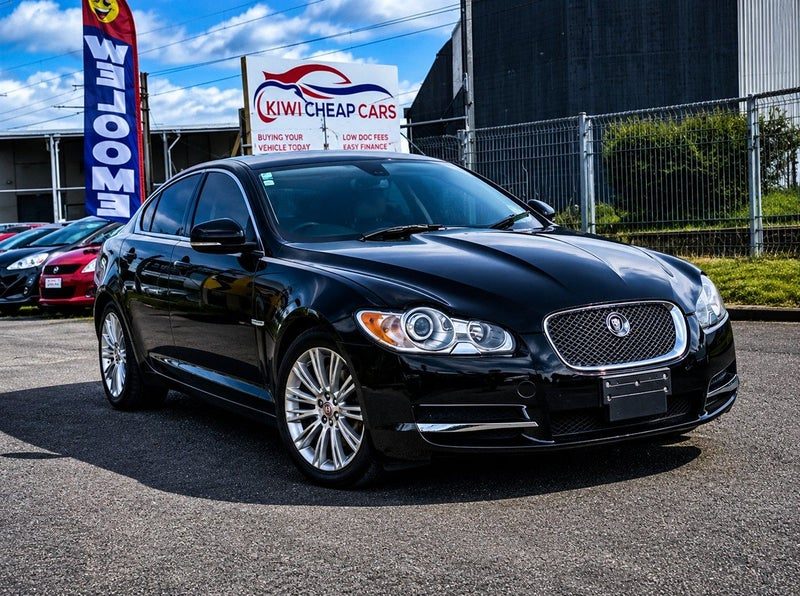 2010 Jaguar XF **LOUD EXHAUST**, photo 2
