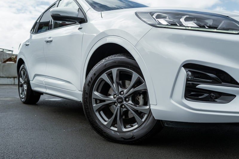 2023 Ford Escape ST-Line AWD 2.5 FHEV, photo 2