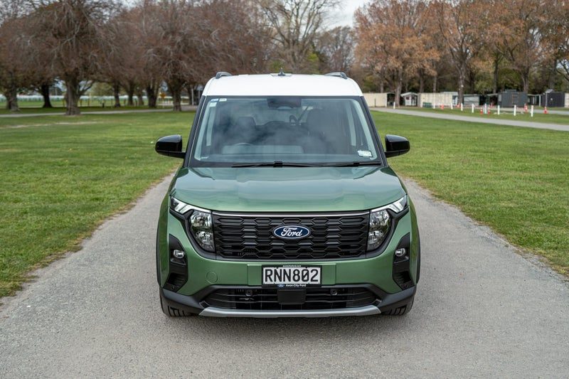 2025 Ford Transit Active, photo 3