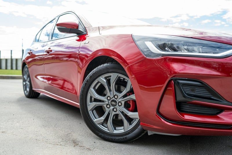 2023 Ford Focus ST Line-X 1.0L EcoBoost 7 spd Auto, photo 2