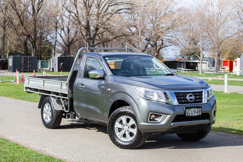 2018 Nissan Navara RX 2WD Tipper flat deck, main photo