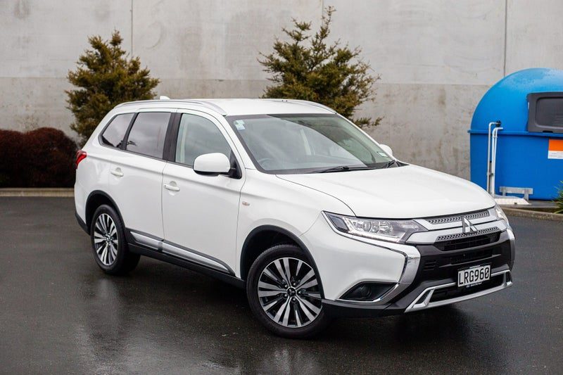 2018 Mitsubishi Outlander LS 7 Seater