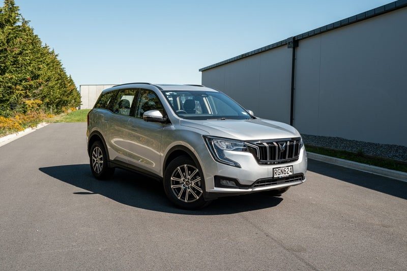 2025 Mahindra XUV700 AX7L