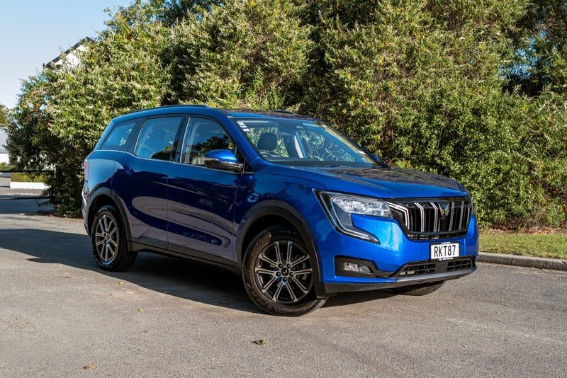 2025 Mahindra XUV700 AX7L