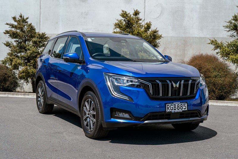 2025 Mahindra XUV700 AX7L, main photo