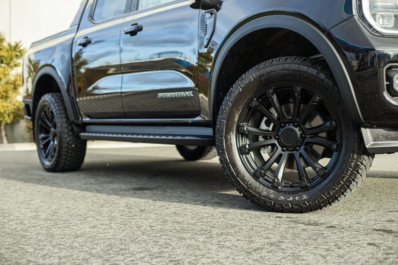 2025 Ford Ranger Stormtrak, photo 2