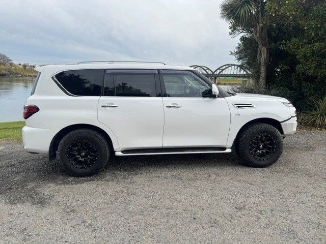 2021 Nissan Patrol Ti-L, photo 3