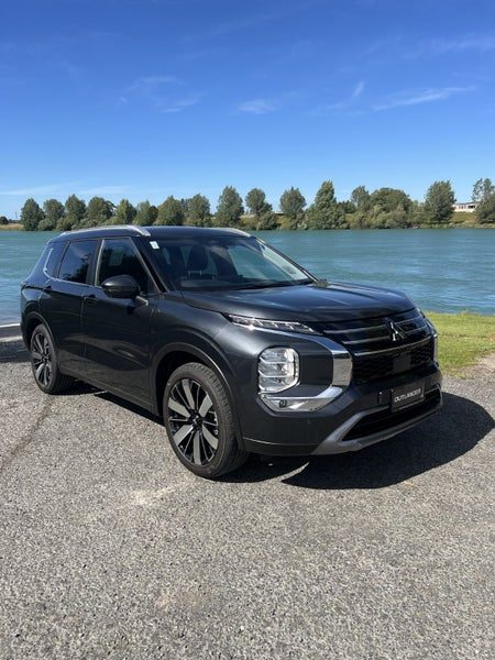 2026 Mitsubishi Outlander 4WD XLS, main photo