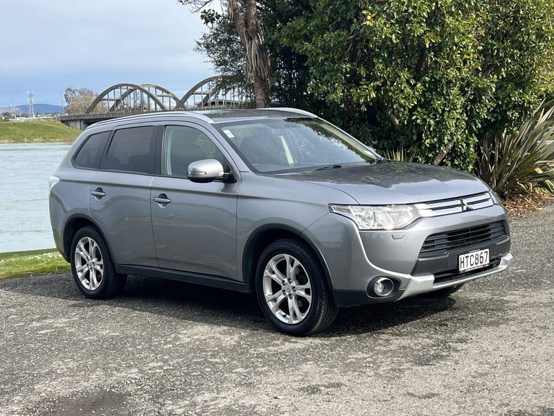 2014 Mitsubishi Outlander XLS 2.4P 4WD, main photo