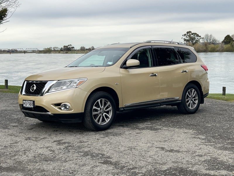 2014 Nissan Pathfinder Ti, photo 3
