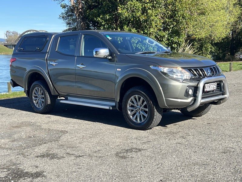 2017 Mitsubishi Triton GLXR 4WD 6M