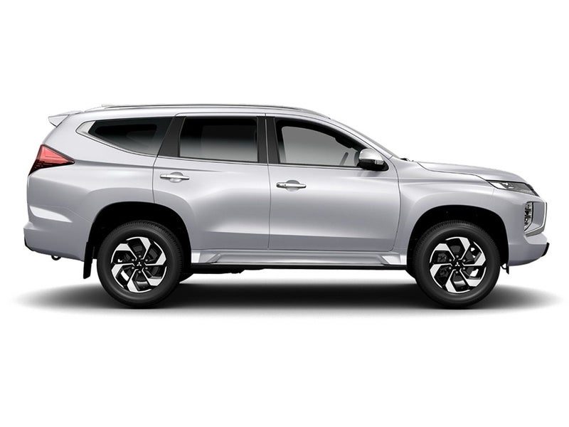 2026 Mitsubishi Pajero Sport VRX 7 Seater, photo 2
