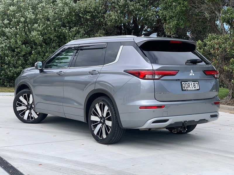 2023 Mitsubishi Outlander VRX 2.5L Petrol 7 Seater, photo 2