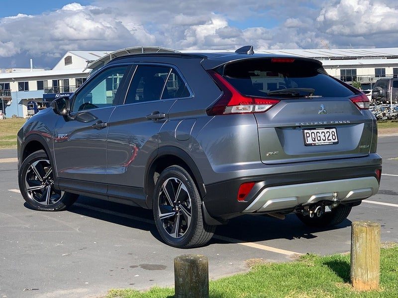 2023 Mitsubishi Eclipse Cross XLS PHEV Hybrid 4WD, photo 2