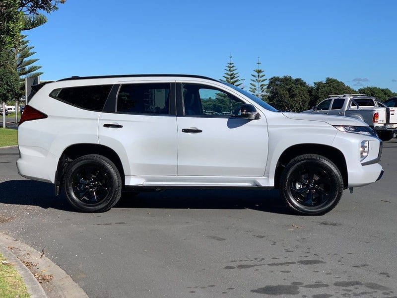 2026 Mitsubishi Pajero Sport VRXB, photo 2