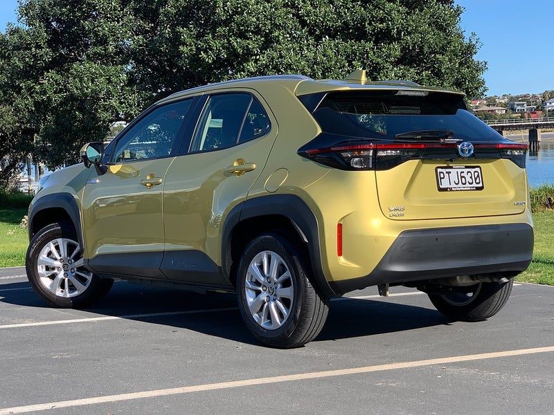 2023 Toyota Yaris Cross GX 1.5L Petrol Hybrid, photo 2