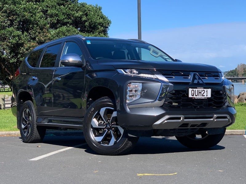 2024 Mitsubishi Pajero Sport VRX 7 Seater