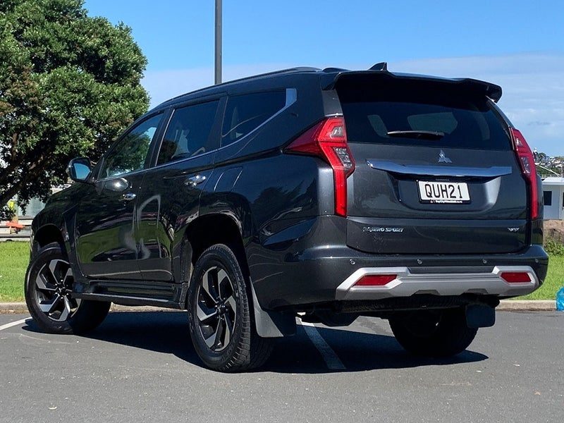 2024 Mitsubishi Pajero Sport VRX 7 Seater, photo 2