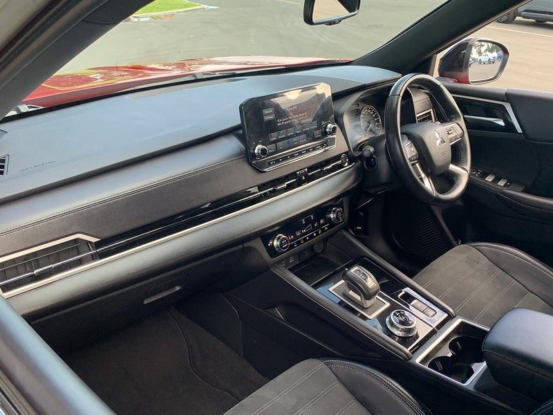 2024 Mitsubishi Outlander Sport 7 Seater, photo 3