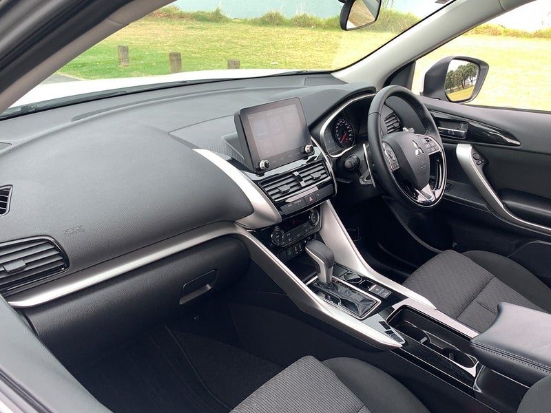 2025 Mitsubishi Eclipse Cross XLS, photo 3