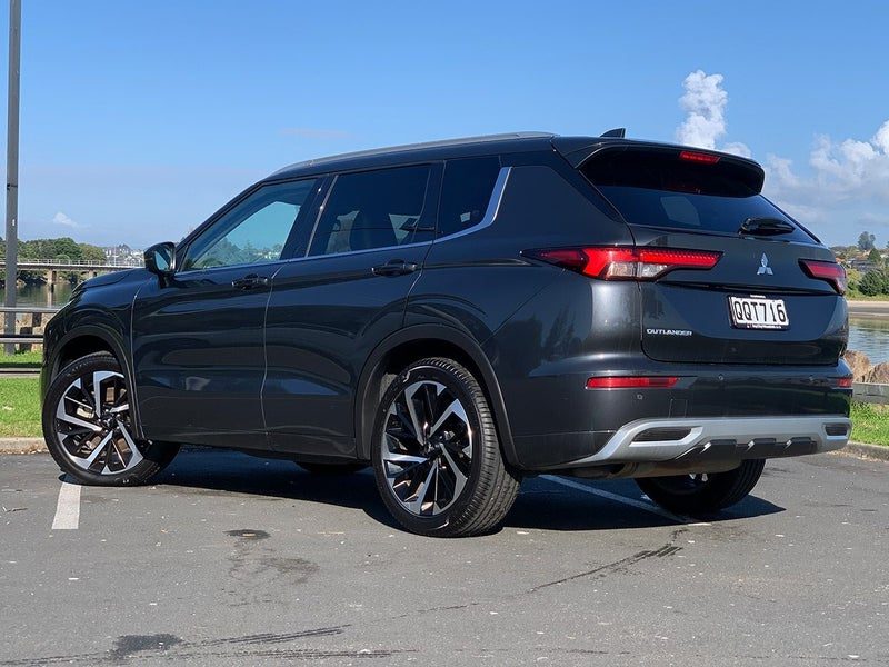 2024 Mitsubishi Outlander VRX 4WD 2.5L Petrol, photo 2