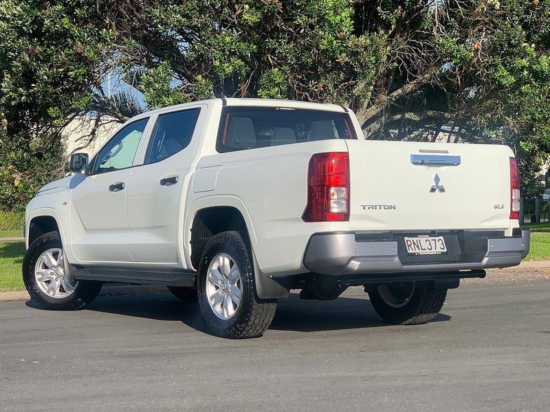 2025 Mitsubishi Triton GLX, photo 2