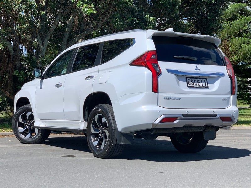 2024 Mitsubishi Pajero Sport VRX 7 Seater, photo 2