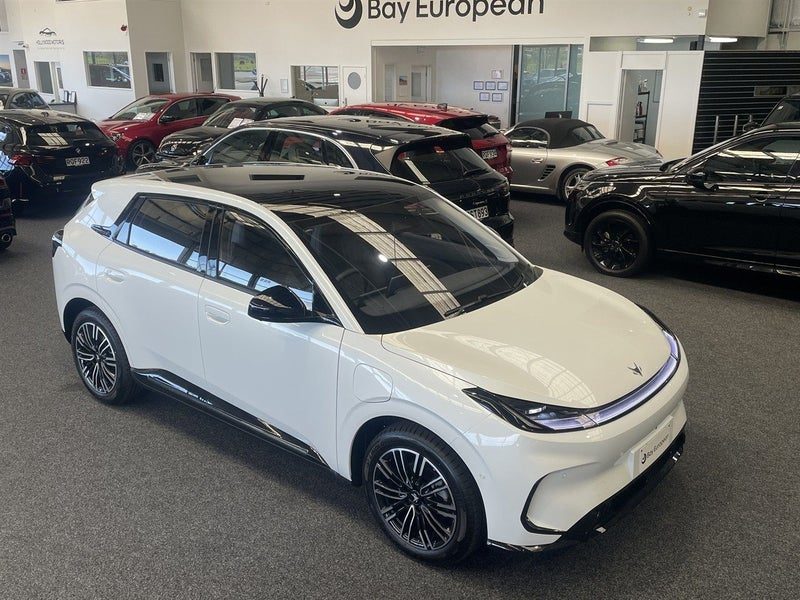 2026 Arcfox T1 Premium 42Kwh Electric Vehicle, photo 3