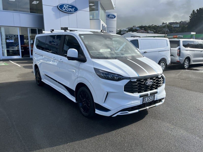 2025 Ford Transit Tourneo Custom Sport, photo 3