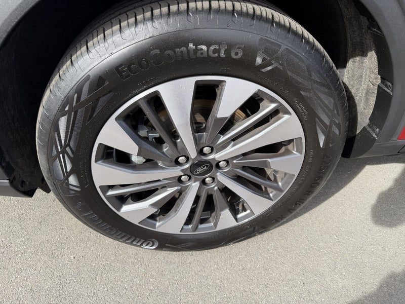 2026 Ford Escape Titanium 2.5L FHEV SUV Auto, photo 3