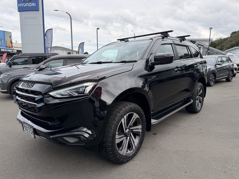 2022 Isuzu MU-X LS-T 3.0D PE, photo 2