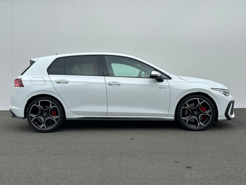 2025 Volkswagen Golf Gti 2.0Pt/7At, photo 2