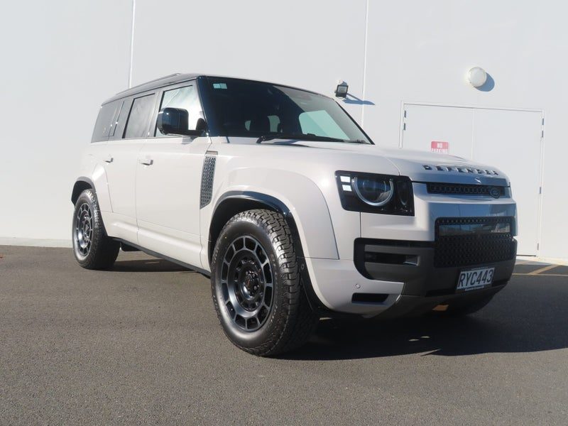 2026 Land Rover Defender 110 P635 OCTA