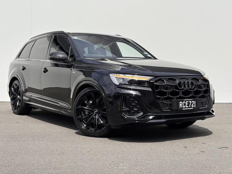 2025 Audi Q7 50 TDI S LINE 3.0DT, main photo