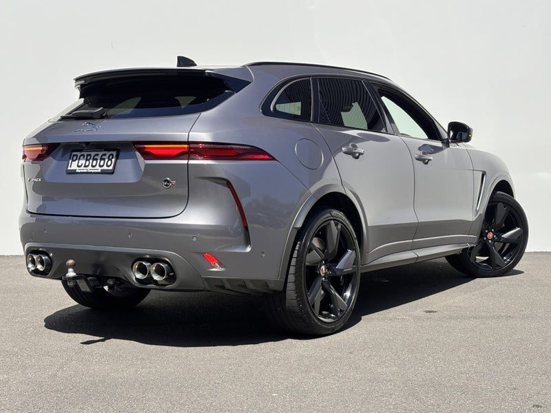 2022 Jaguar F-PACE SVR, photo 2