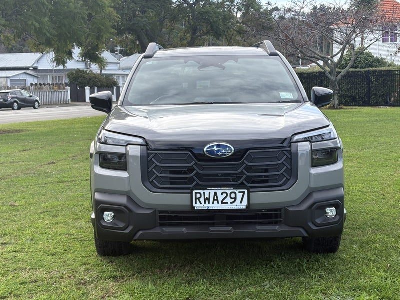 2026 Subaru Outback Awd Touring 2.5P/Awd, photo 2