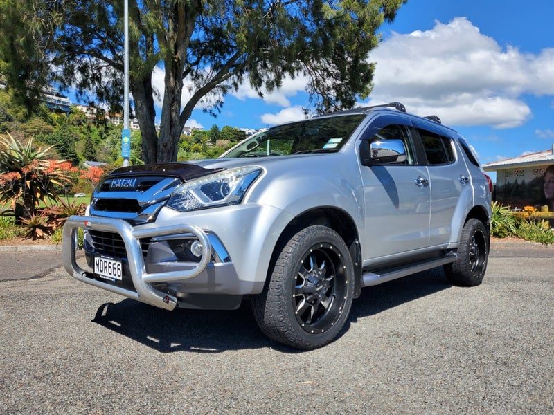 2019 Isuzu MU-X 3.0 Diesel 4WD Auto 7 Seater, photo 3