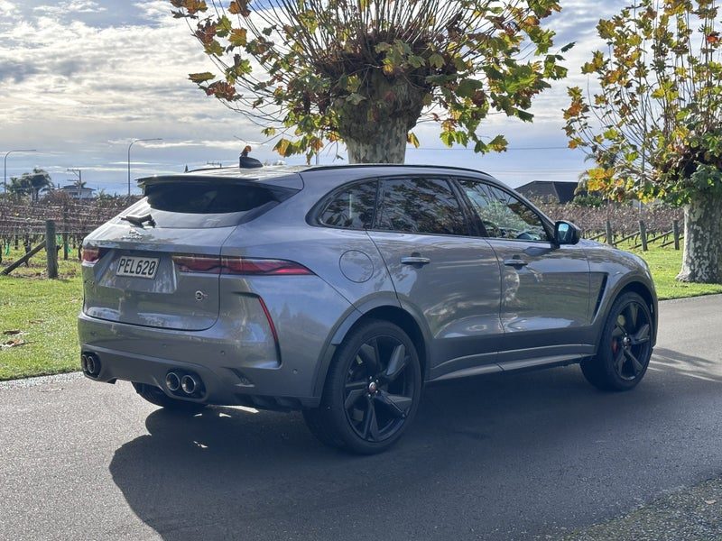 2022 Jaguar F-PACE SVR, photo 2