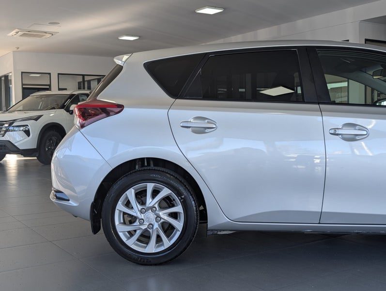 2017 Toyota Corolla Glx 1.8P/Cvt, photo 3