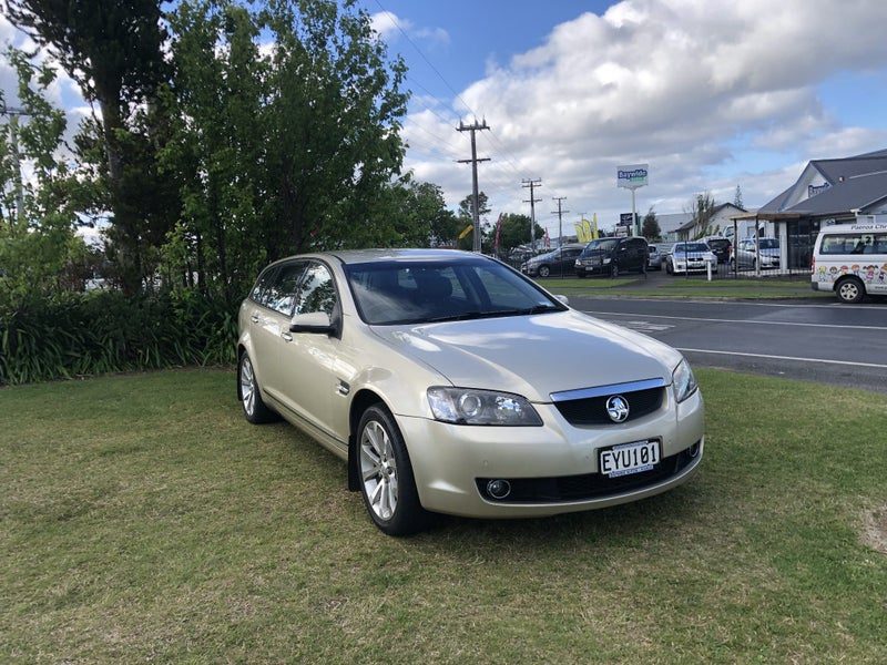 2009 Holden Commodore Sptwgn Calais Vv6, photo 2