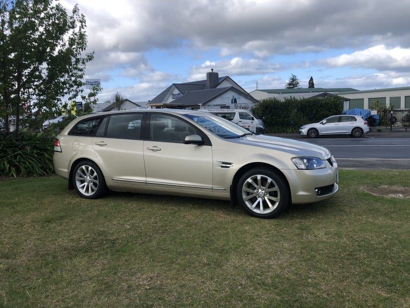 2009 Holden Commodore Sptwgn Calais Vv6, photo 3