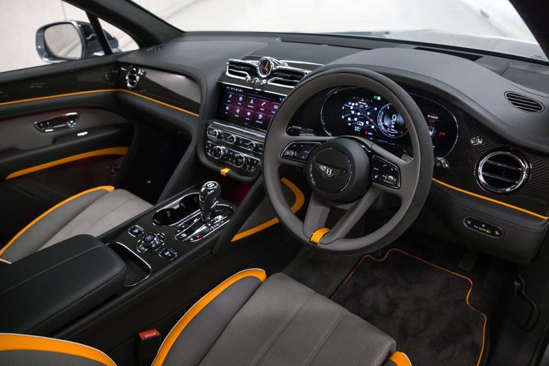 2024 Bentley Bentayga 'Umbra' by Mulliner, photo 2