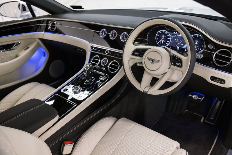 2023 Bentley Continental GT V8, photo 2
