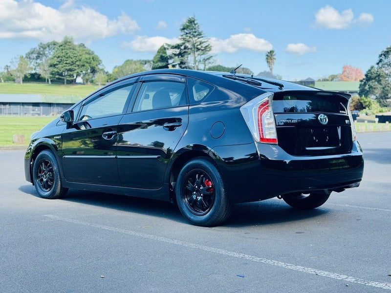 2015 Toyota Prius S, photo 3