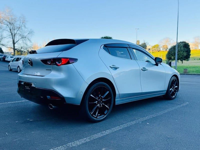 2021 Mazda 3 15S FASTBACK !! SKYACTIVE-G MODEL !!, photo 3
