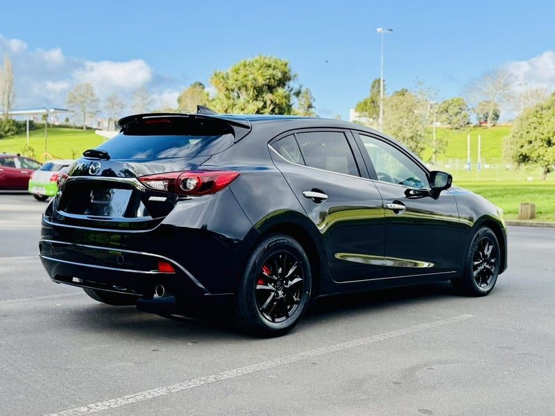 2016 Mazda Axela 15S SPORTS !! BLACK OUT BEAST !!, photo 3