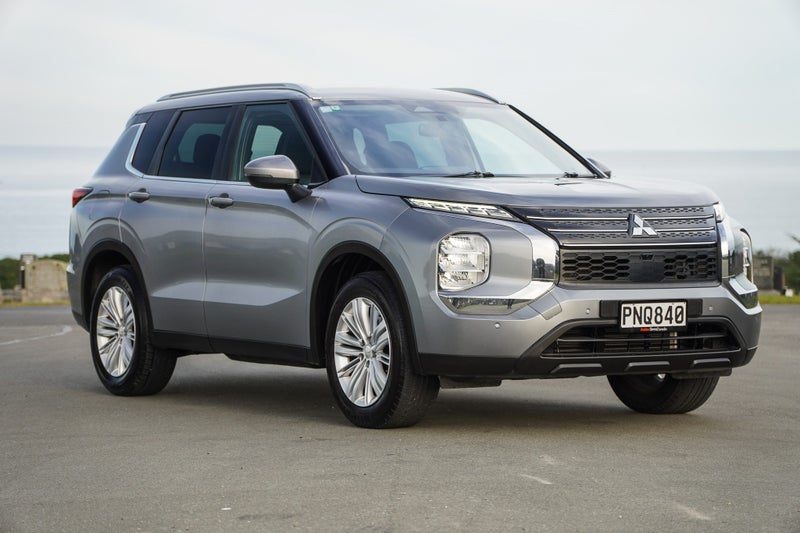 2022 Mitsubishi Outlander LS 2.5 4x4 auto